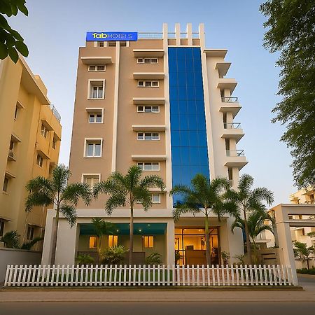 Fabhotel The Botanica - Nr Hyderabad Central University, Kondapur Kondapur  المظهر الخارجي الصورة
