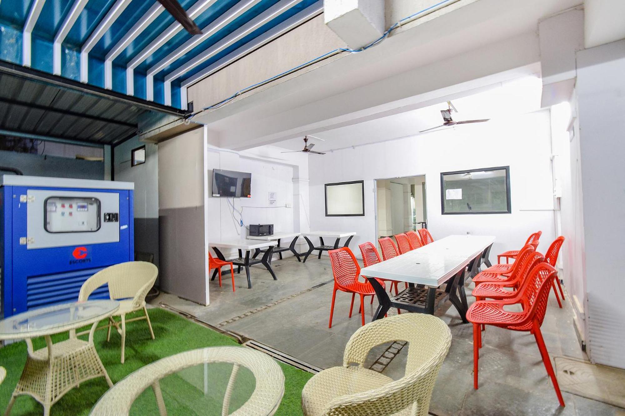 Fabhotel The Botanica - Nr Hyderabad Central University, Kondapur Kondapur  المظهر الخارجي الصورة